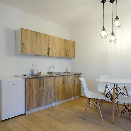 Unique Apartamento *